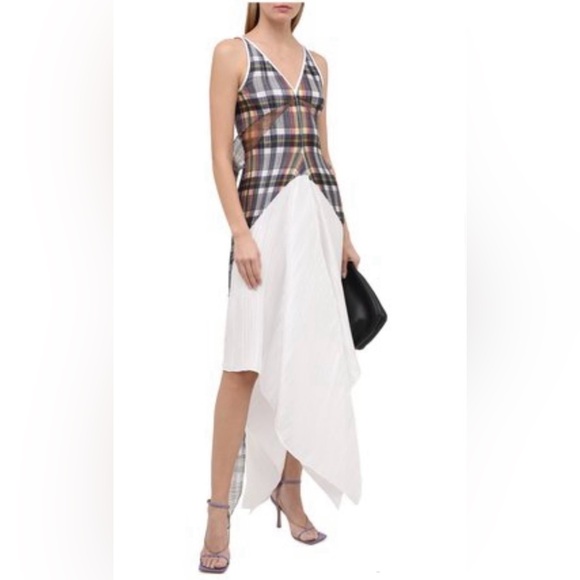NWT Burberry London Plaid and White Runway Plisse Dress - Picture 3 of 16